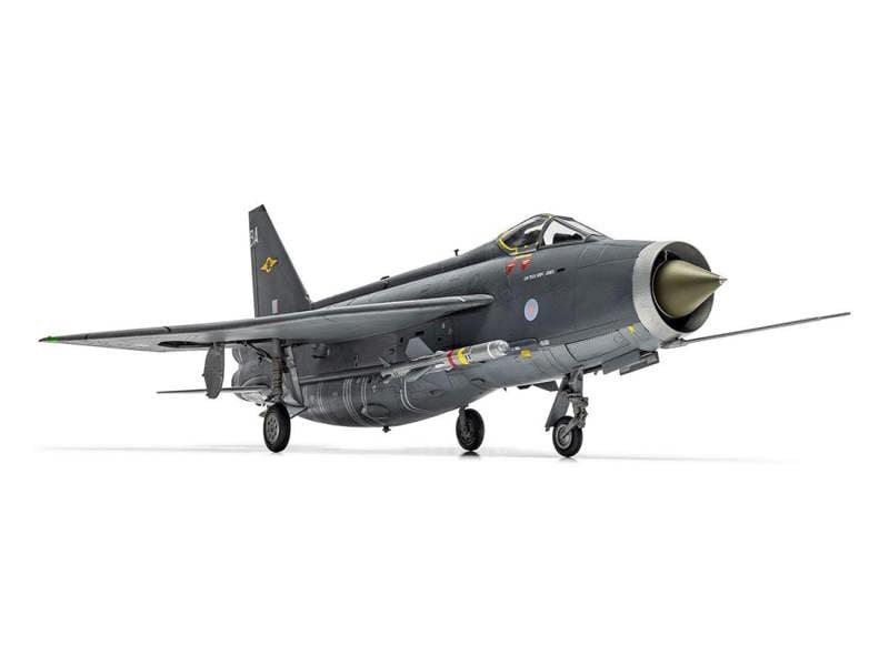 Airfix British English Electric Lightning F.6 (1:48 Scale)