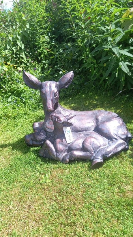 Inspirational Gifting Large Doe and Baby Fawn Garden Sculpture Deer Ornament