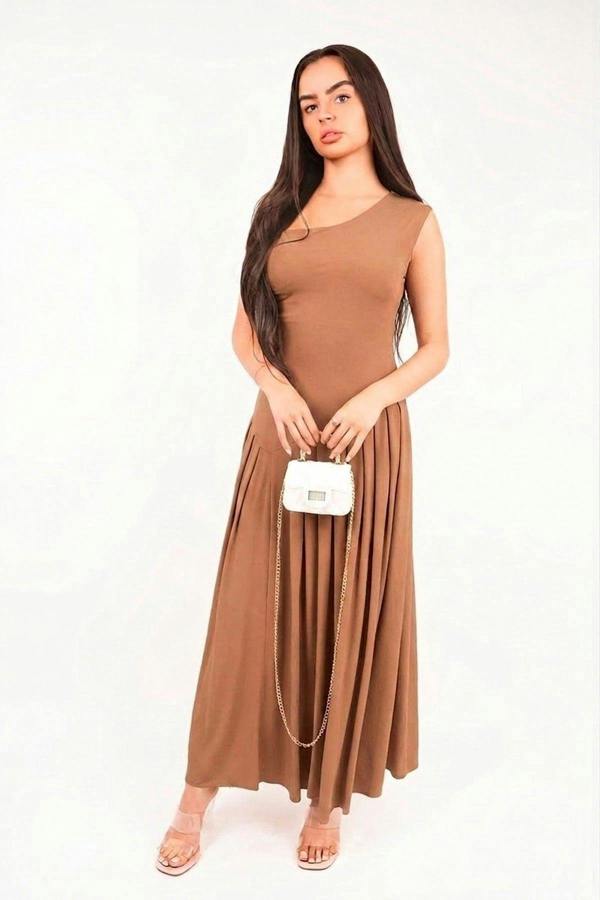 Tylah Short Sleeve Pleated Relaxed Maxi Dress - Brown