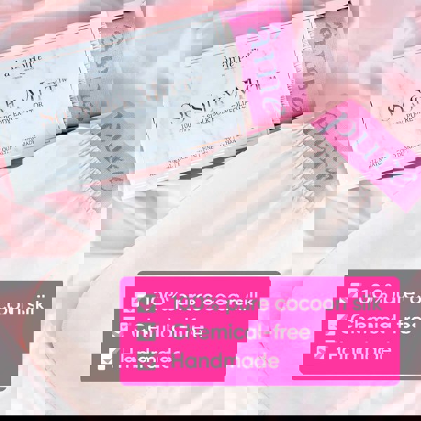 Âme Pure SO SILKY MITT - 100% Pure Silk Scrub & Exfoliating Peel Glove For Body