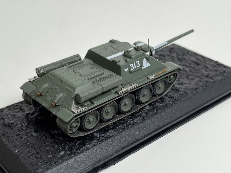 MCSlots SU 85 13TH Polish Artillery Regiment Berlin Germany 1945 1:72 Mag 112