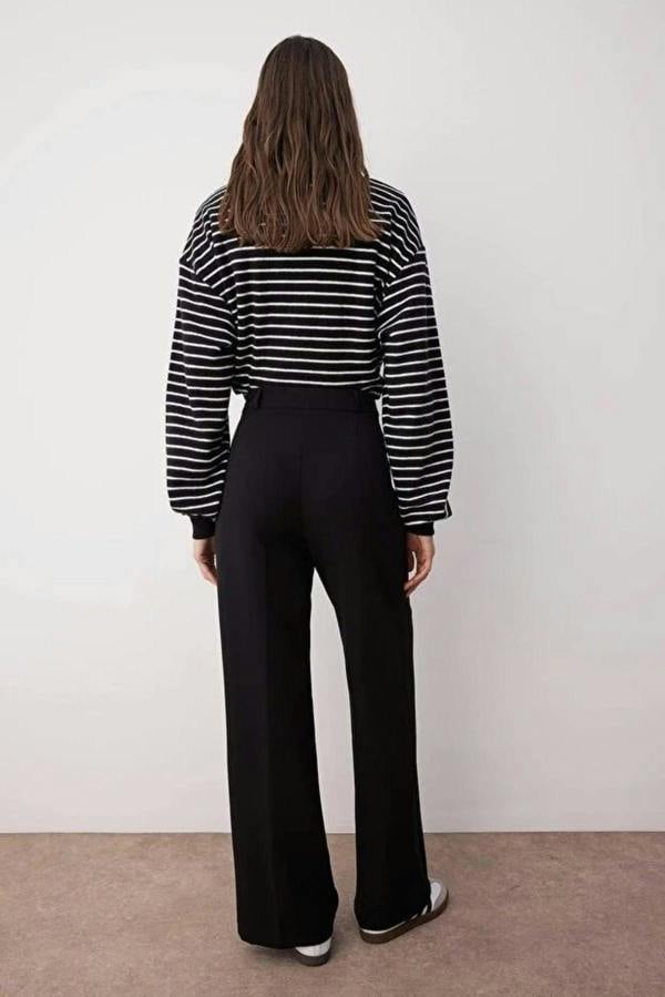 WOVCOR Pleated Wide Leg Woven Trousers