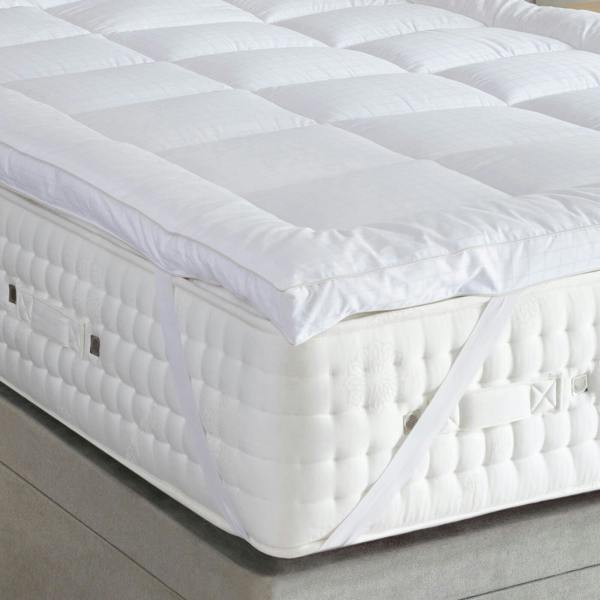 Soak&Sleep Soft As Down With Silk Mattress Topper