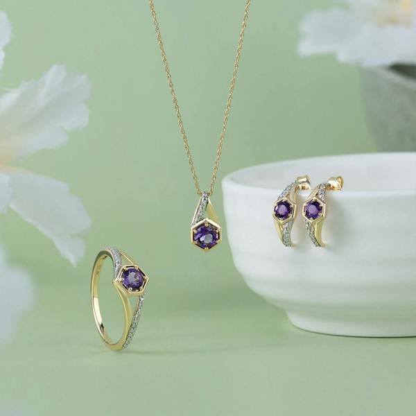Gemondo Geometric Hexagon with Prong set Round Amethyst and Diamond Ring in 9ct Yellow Gold