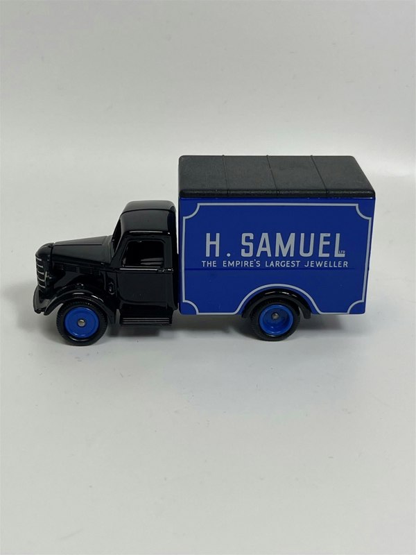 MCSlots H.Samuel Daily Mail Le Walk Van Lledo HS01D S2