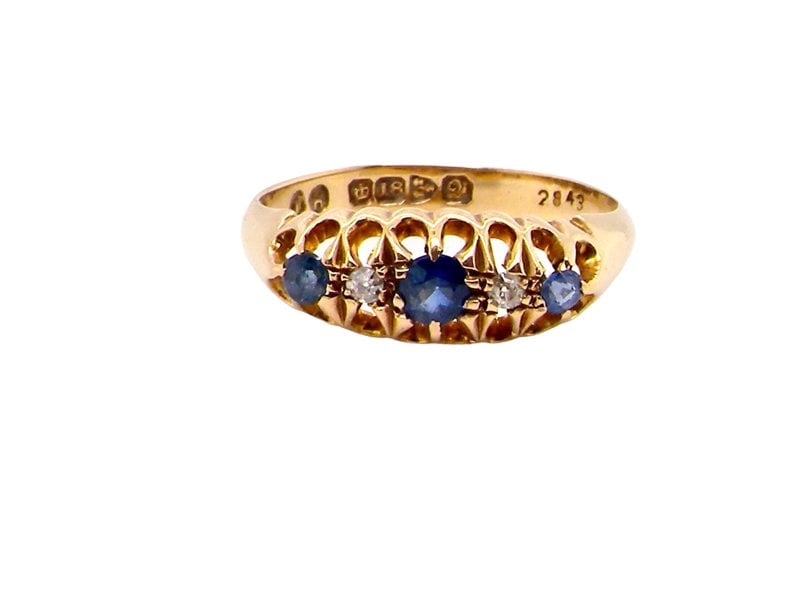 Vintage Tom An antique sapphire and diamond ring