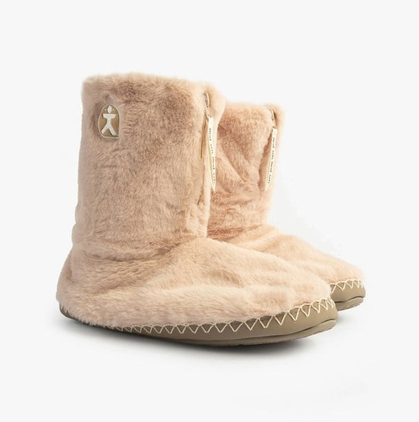 Bedroom Athletics MARILYN Womens Faux Fur Boot Slippers Gingerbread