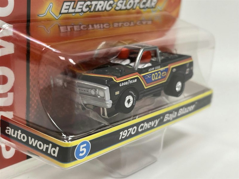 Auto World Slot Cars 1970 Chevy Baja Blazer Black Thunderjet Ultra G HO Slot Car SC367-5