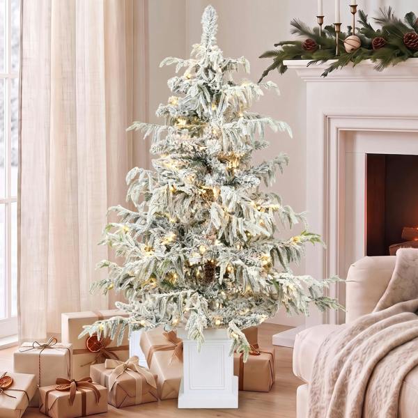 Christmas Tree with Lights