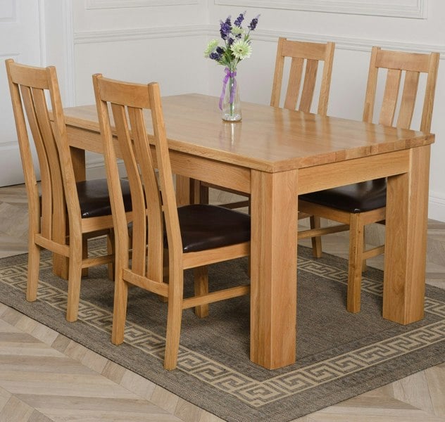 That's Furniture Dakota Medium Oak Dining Table with Princeton Oak Chairs