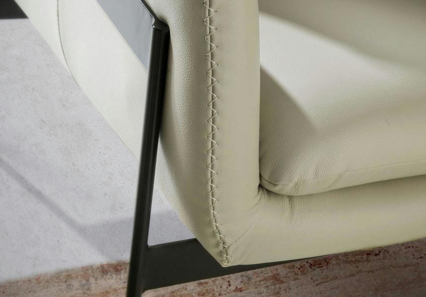 Angel Cerdá Pearl Grey Leather Armchair 5042