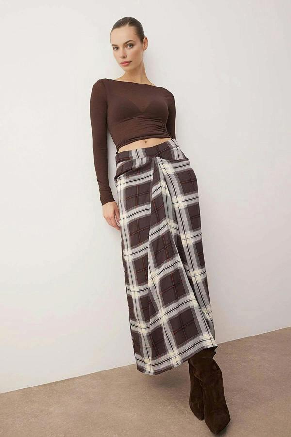 WOVCOR Long Maxi Skirt with Waist Detail