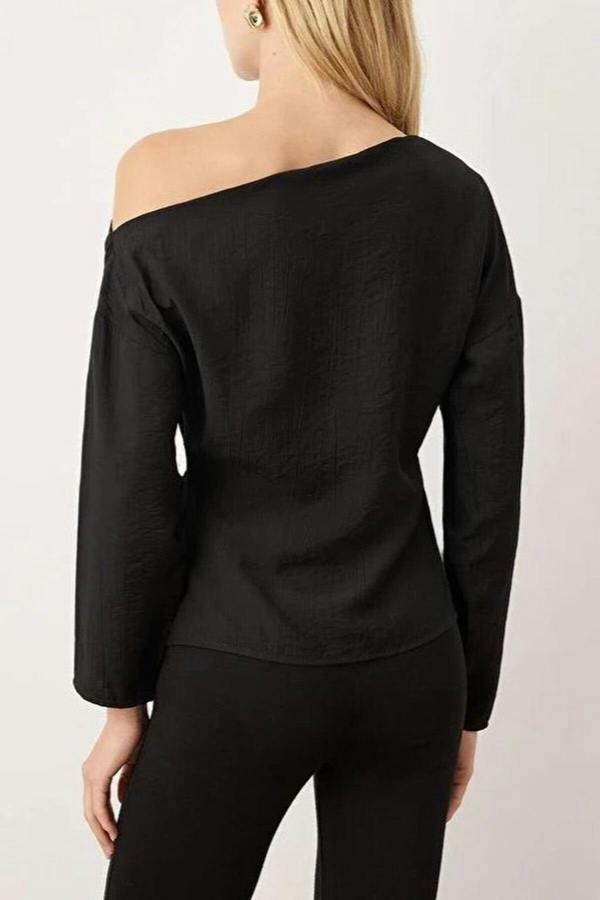 WOVCOR Off-Shoulder Woven Blouse with Accessory Detail