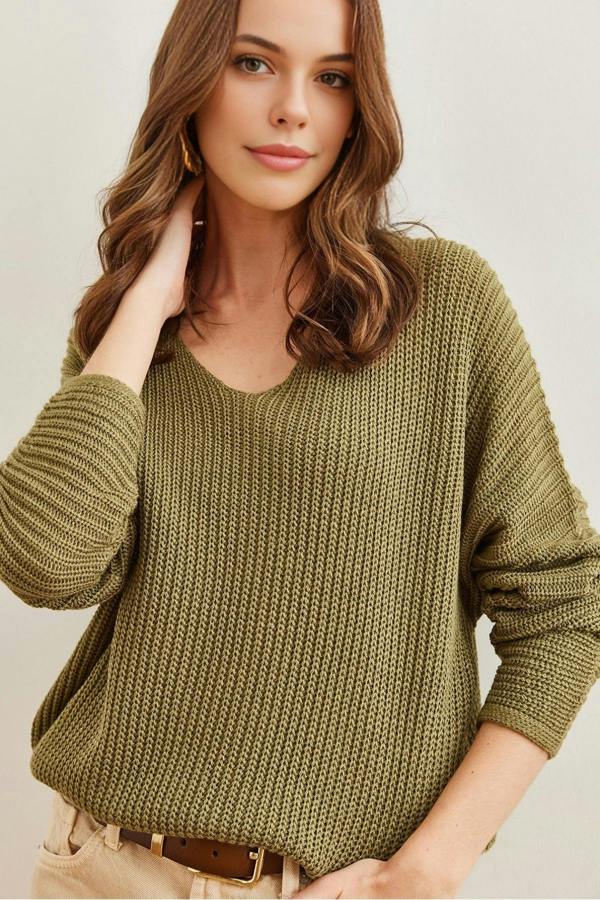 Hoxton Gal V-Neck Fisherman’s Rib Knit Oversized Sweater