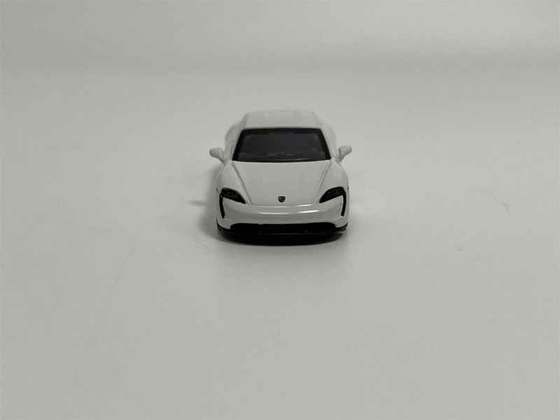 Minichamps Porsche Taycan Turbo S 2019 White Metallic 1:87 Minichamps 870068400