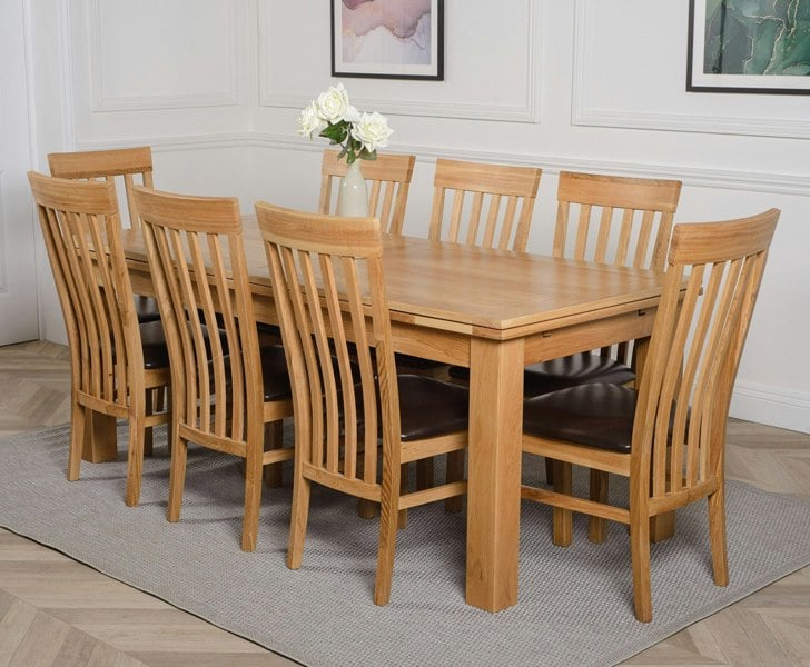 That's Furniture Richmond Large Oak Extending Dining Table with Harvard Oak Chairs