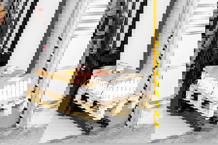 Durable Adhesive Warning Impact Protection Profiles S32R | 1 Metre | 5 Pack