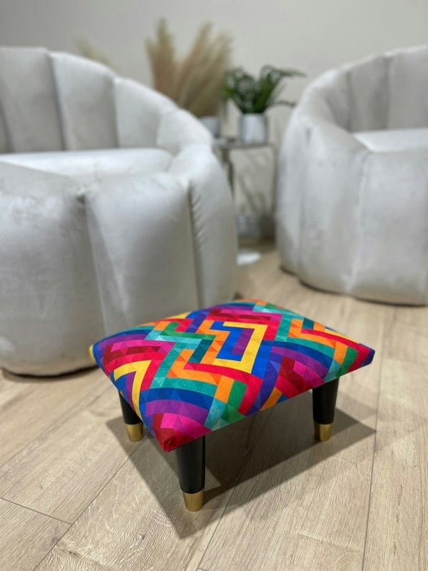 ISTOOLS Small Trem Footrest Pouffe – Handmade Velvet Footstool UK