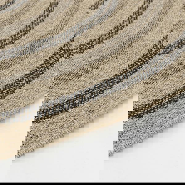 Livabliss Round Encore-Cottage Tan Black Beige Brown In- & Outdoor Rug