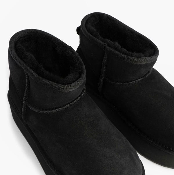 EMU Australia STINGER MICRO FLATFORM Womens Sheepskin Boot Black