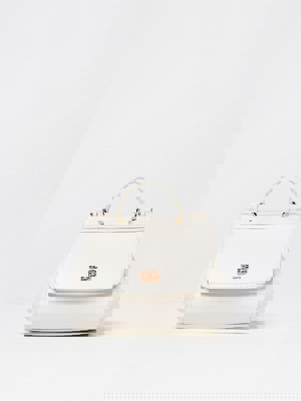 208058342.jpg