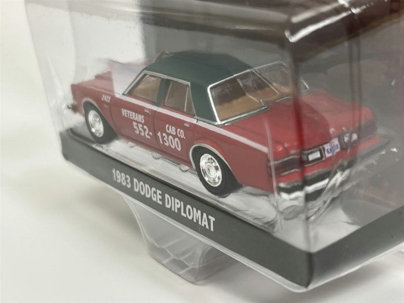 Greenlight 1983 Dodge Diplomat Veterans Cab Co 1:64 Scale 30283