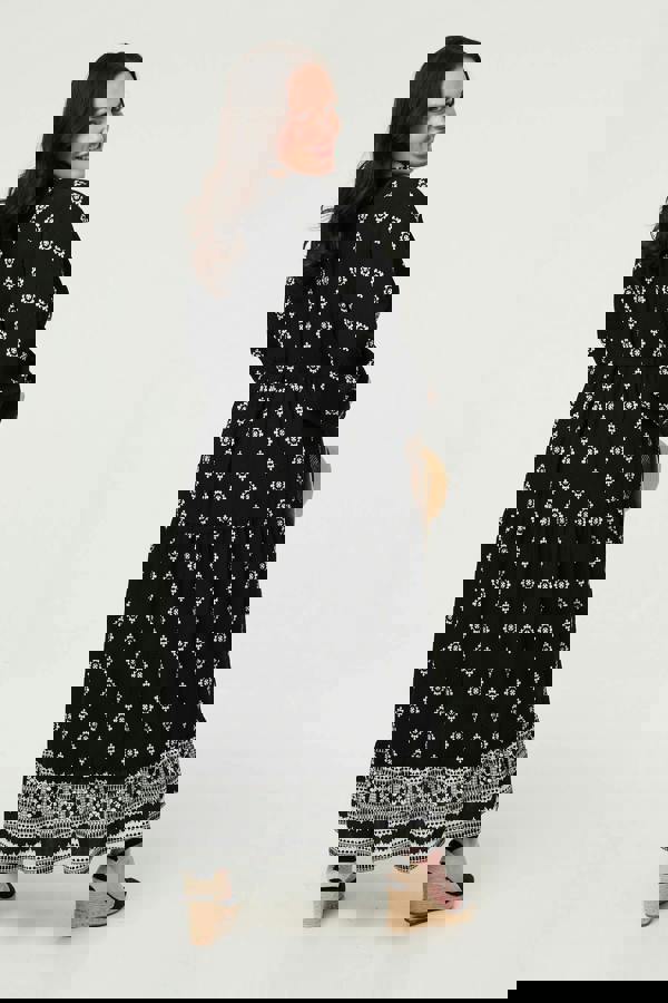 Black | Curve Printed Long Sleeve Maxi Dress