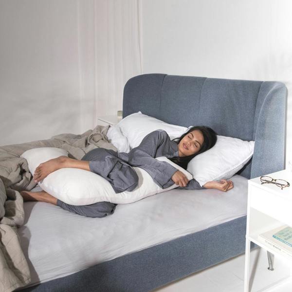 V Shape Pregnancy Pillow - How To Use - Positions for feeding, side sleeping, breast and bump support back pain - Putnams UK V-Shaped British Wool Pregnancy Pillow - 100% Cotton Cover
