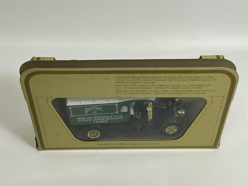 MCSlots 1910 Renault Type AG Perrier Matchbox Y25 S1