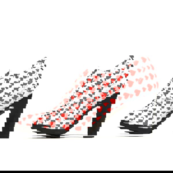 Embassy London Roulette - Love Struck - Women's 3 inch block heel oxford pump in heart shape print