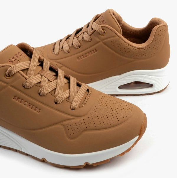 Skechers UNO - STAND ON AIR Womens Trainers Tan