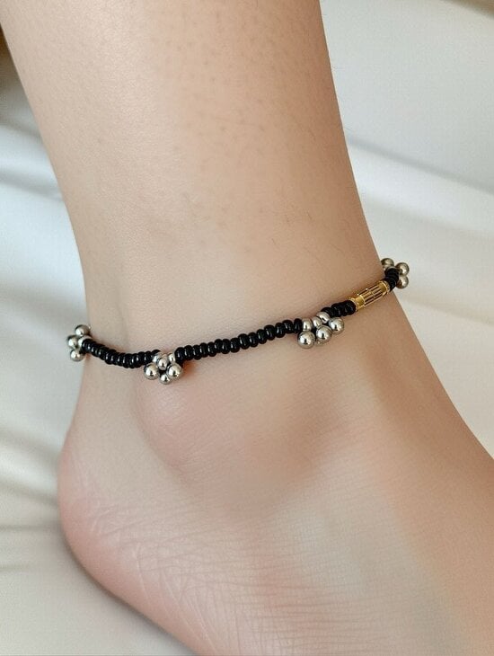 The Colourful Aura Black Round Beaded Ghungroo Charm Payal Anklet
