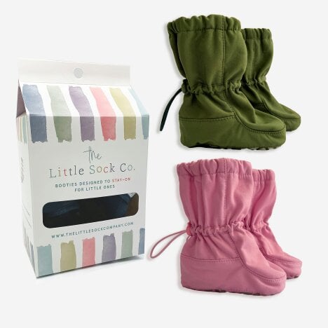 Little Sock Co. 2 Pack of All Weather Stay-on Booties - Showerproof & Windproof - 0-6 month - Thor + Aurora