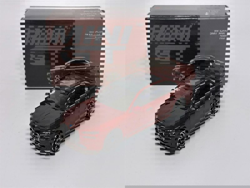 Mini GT BMW i7 xDrive60 Aventurin RHD 1:64 Scale Mini GT MGT00952R