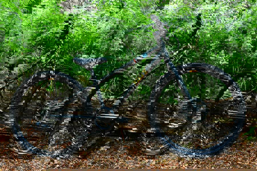 Hoy Pentland 24" Kids Bike - Stealth Black