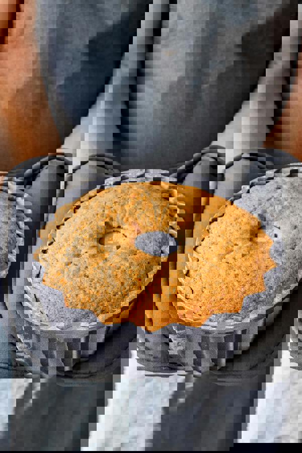 MasterClass Cast Aluminium Decorative Swirl Cake Tin, 24cm