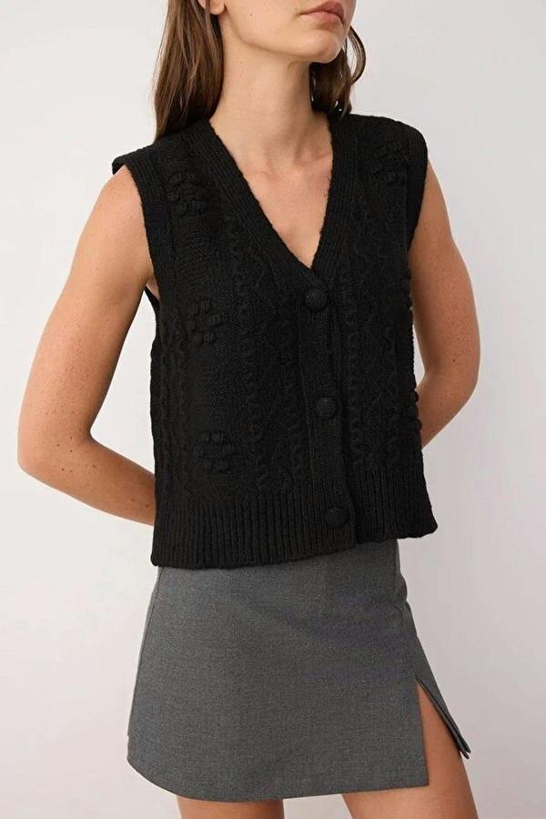 WOVCOR Soft Textured Knit Vest