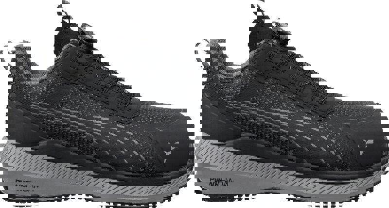 PUMA Safety PUMA Slide Disc Low Mens Safety S1P Work Trainers, black low-cut safety comfort shoes with a slip-resistant sole and adjustable lace system.