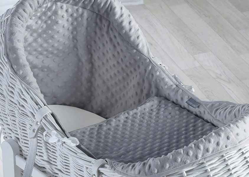 Kinder Valley White Dimple White Wicker Pod Moses Basket