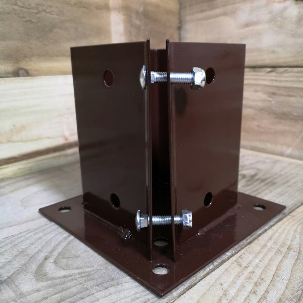 Samuel Alexander 100mm x 100mm (4" x 4") Metal Garden Fence Post Holder / Spike