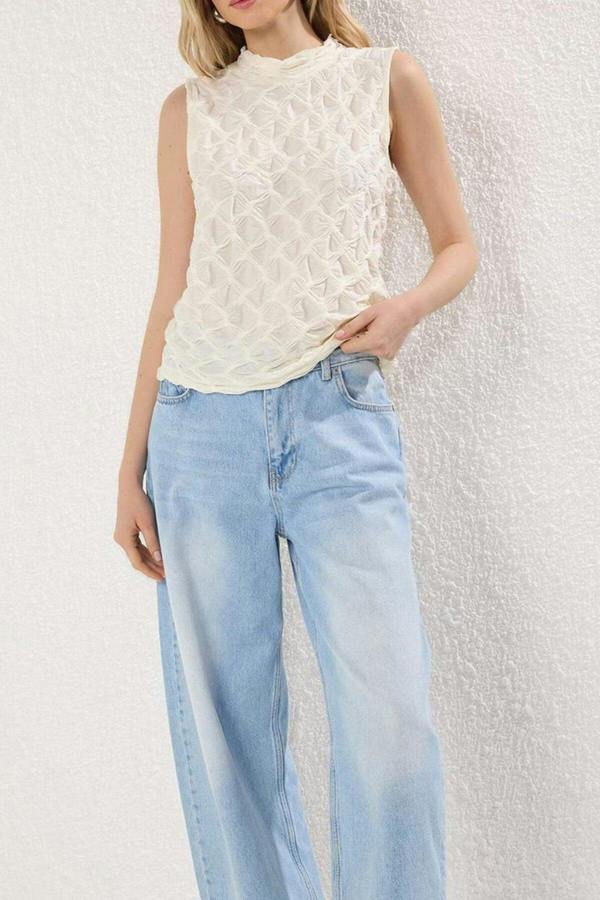 WOVCOR Textured Regular Stretch Knit Blouse