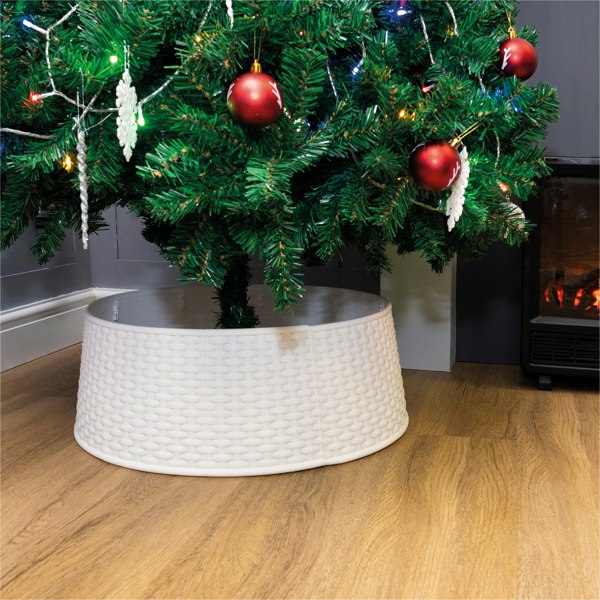 St Helens Christmas Treet Skirt Rattan Style, White