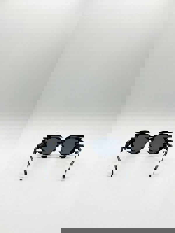 SVNX Oval Rectangular Vintage Sunglasses in Black