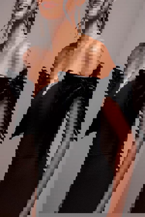 Scuba Off The Shoulder Velvet Bow Maxi Dress - Black DR4864