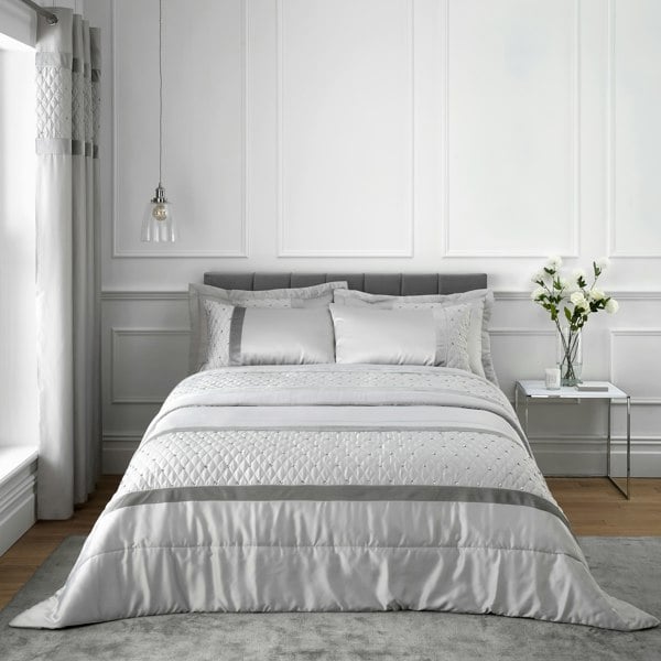 Catherine Lansfield Sequin Cluster Quilted Bedspread