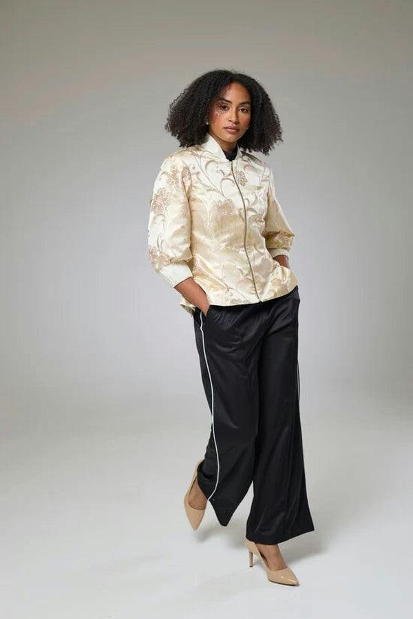 Lioness by TF Ivory Shimmery Flora Fitted Jacket Blouse