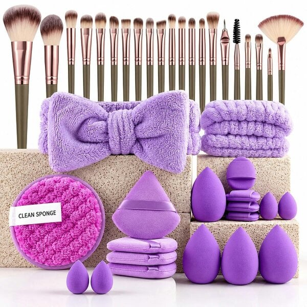 Dyzi Makeup Brush Set with Soft Brushes, Beauty Blenders & Puffs Gift Set