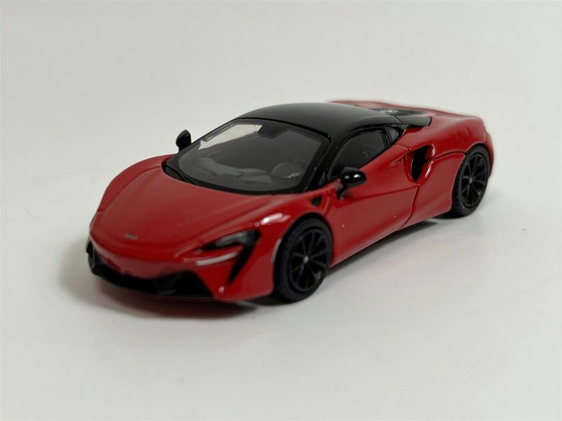 Mini GT McLaren Artura Vermillion Red LHD 1:64 Scale MGT00532L