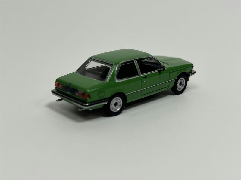 Minichamps BMW 323i e21 1975 Green 1:87 Scale Minichamps 870020002