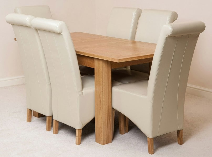 That's Furniture Hampton Small Oak Extending Dining Table with Montana Leather Chairs